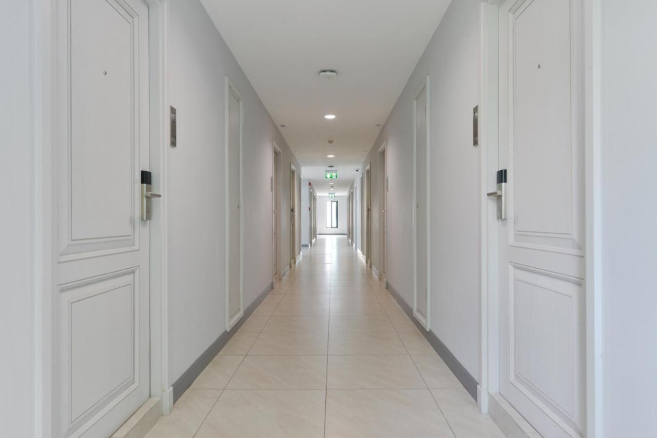 Vst Punnawithi Hotel Bangkok Bagian luar foto